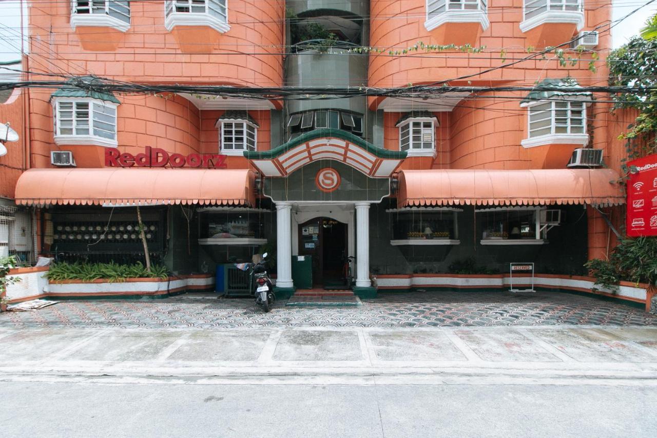 RedDoorz near East Avenue Medical Center Hotel Manilla Buitenkant foto