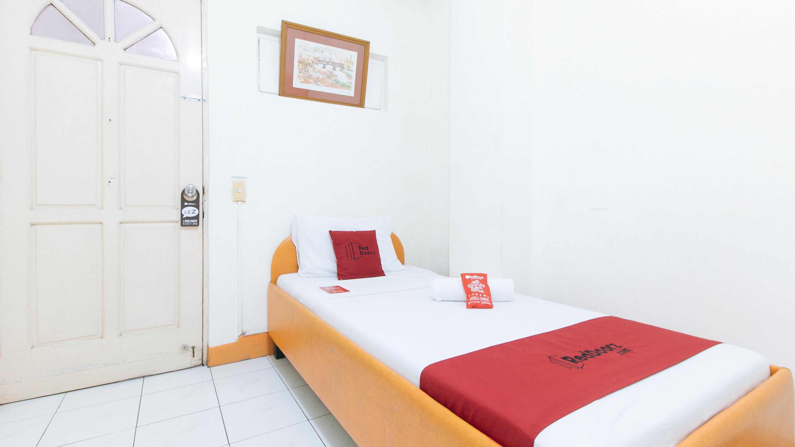 RedDoorz near East Avenue Medical Center Hotel Manilla Buitenkant foto