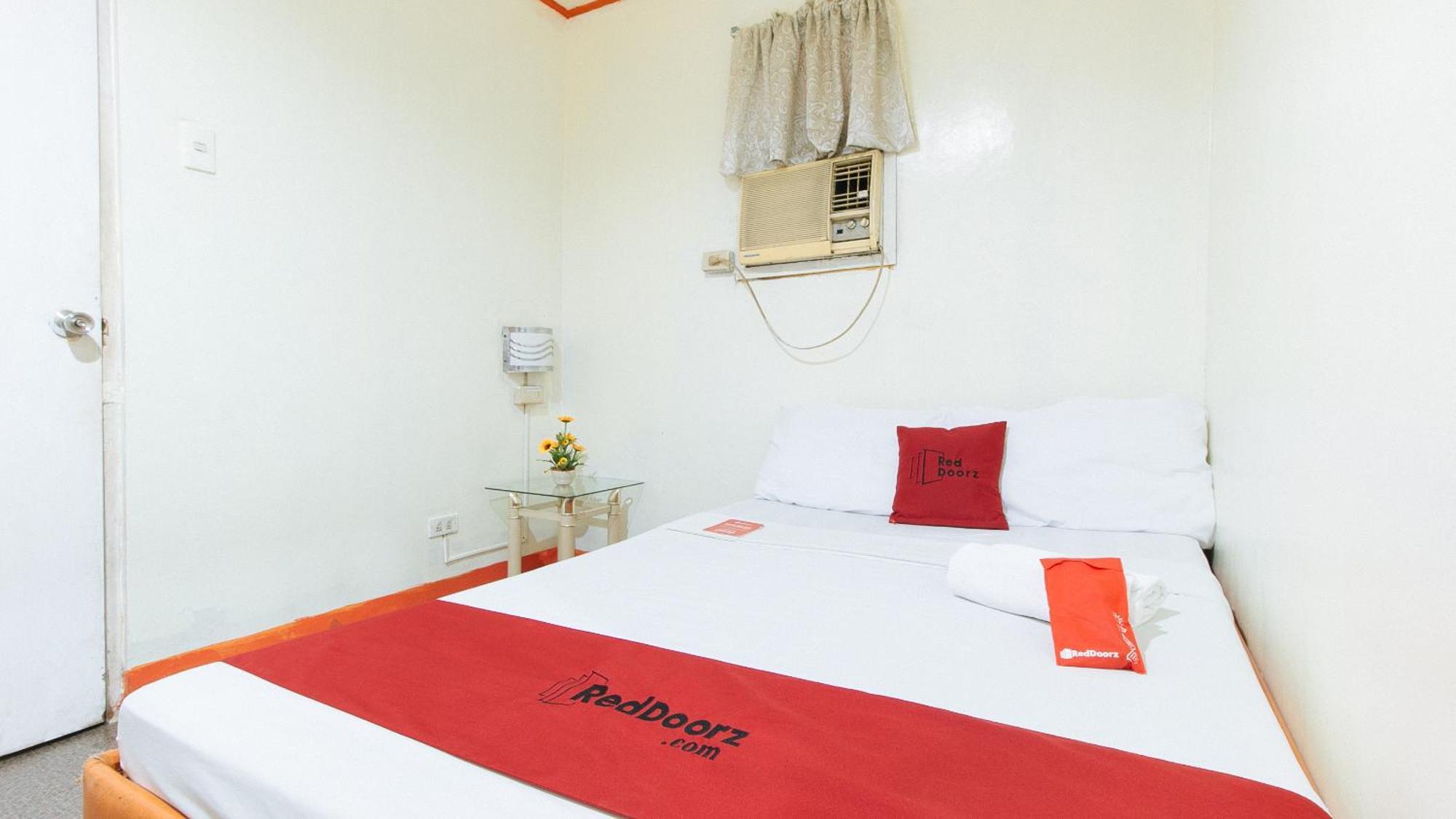 RedDoorz near East Avenue Medical Center Hotel Quezon City Buitenkant foto