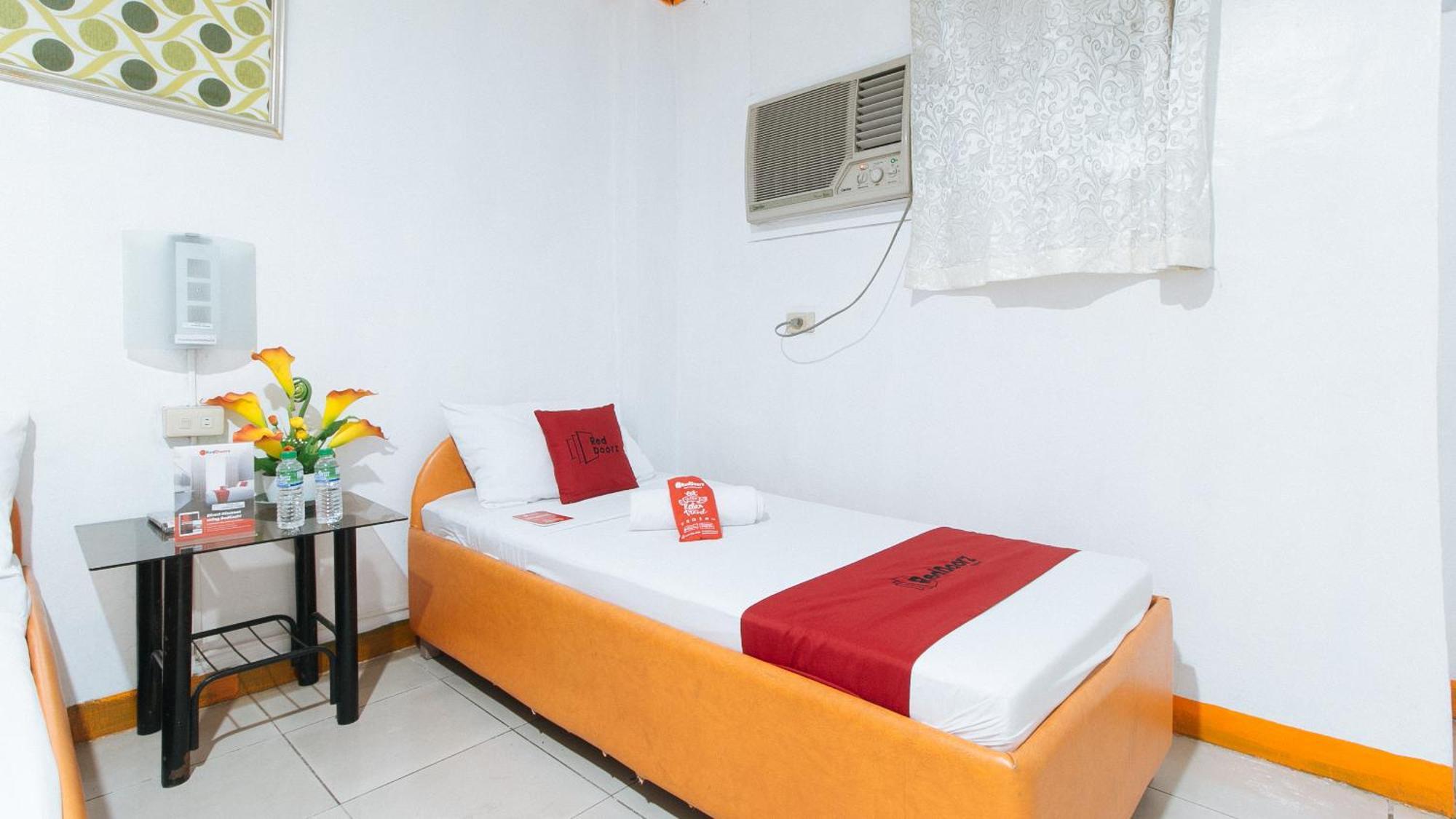 RedDoorz near East Avenue Medical Center Hotel Quezon City Buitenkant foto