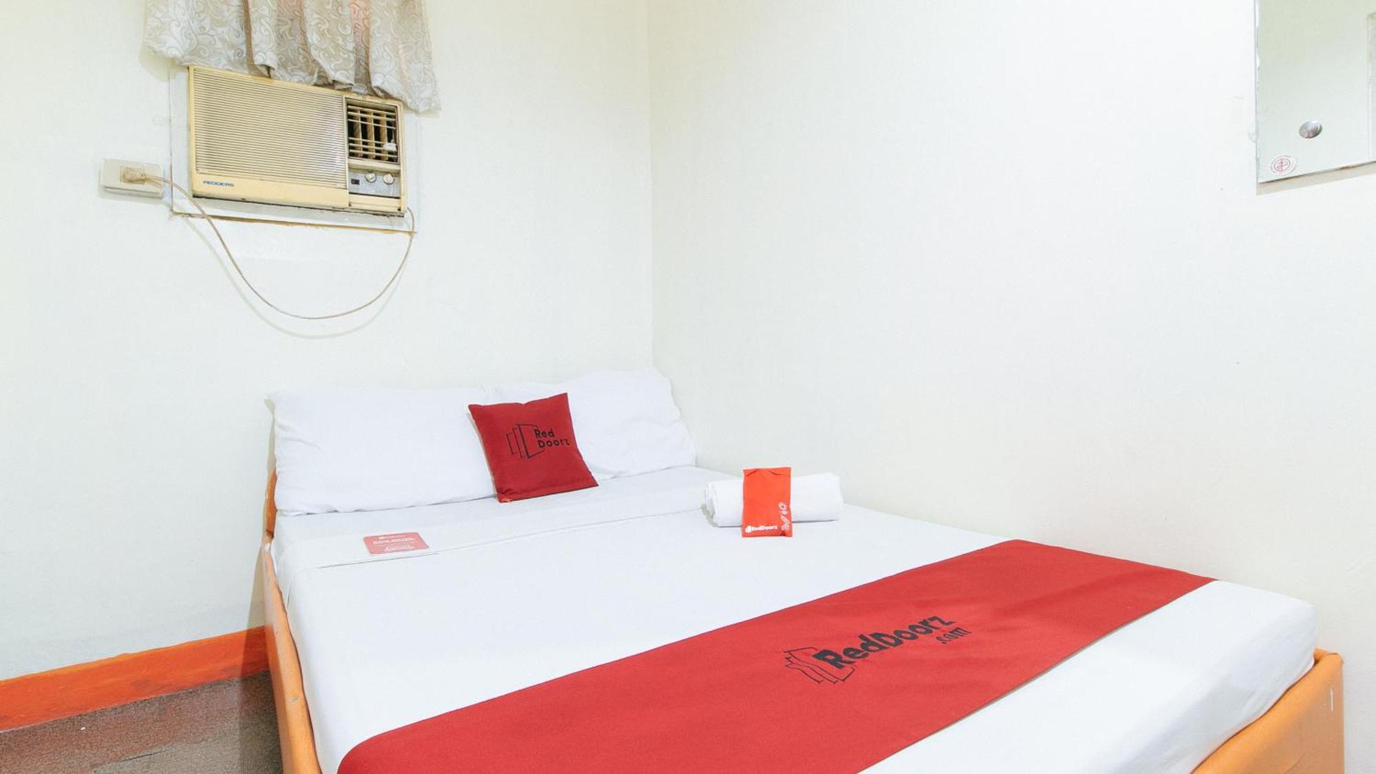 RedDoorz near East Avenue Medical Center Hotel Quezon City Buitenkant foto