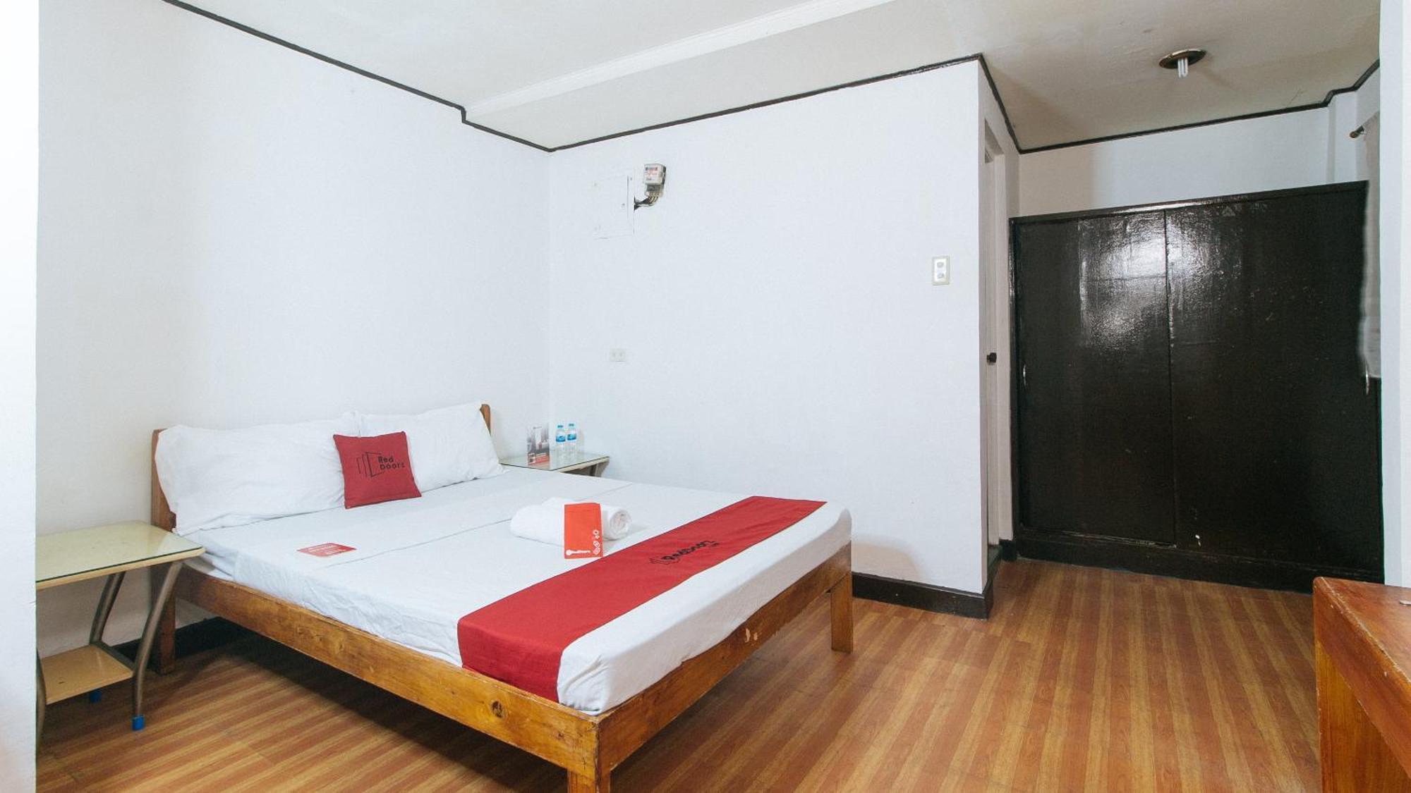 RedDoorz near East Avenue Medical Center Hotel Quezon City Buitenkant foto