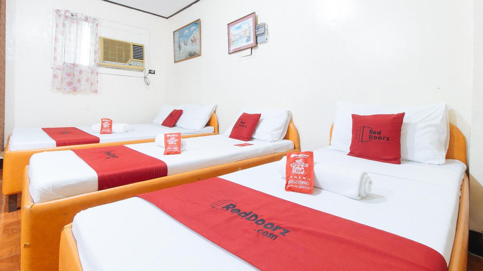 RedDoorz near East Avenue Medical Center Hotel Quezon City Buitenkant foto