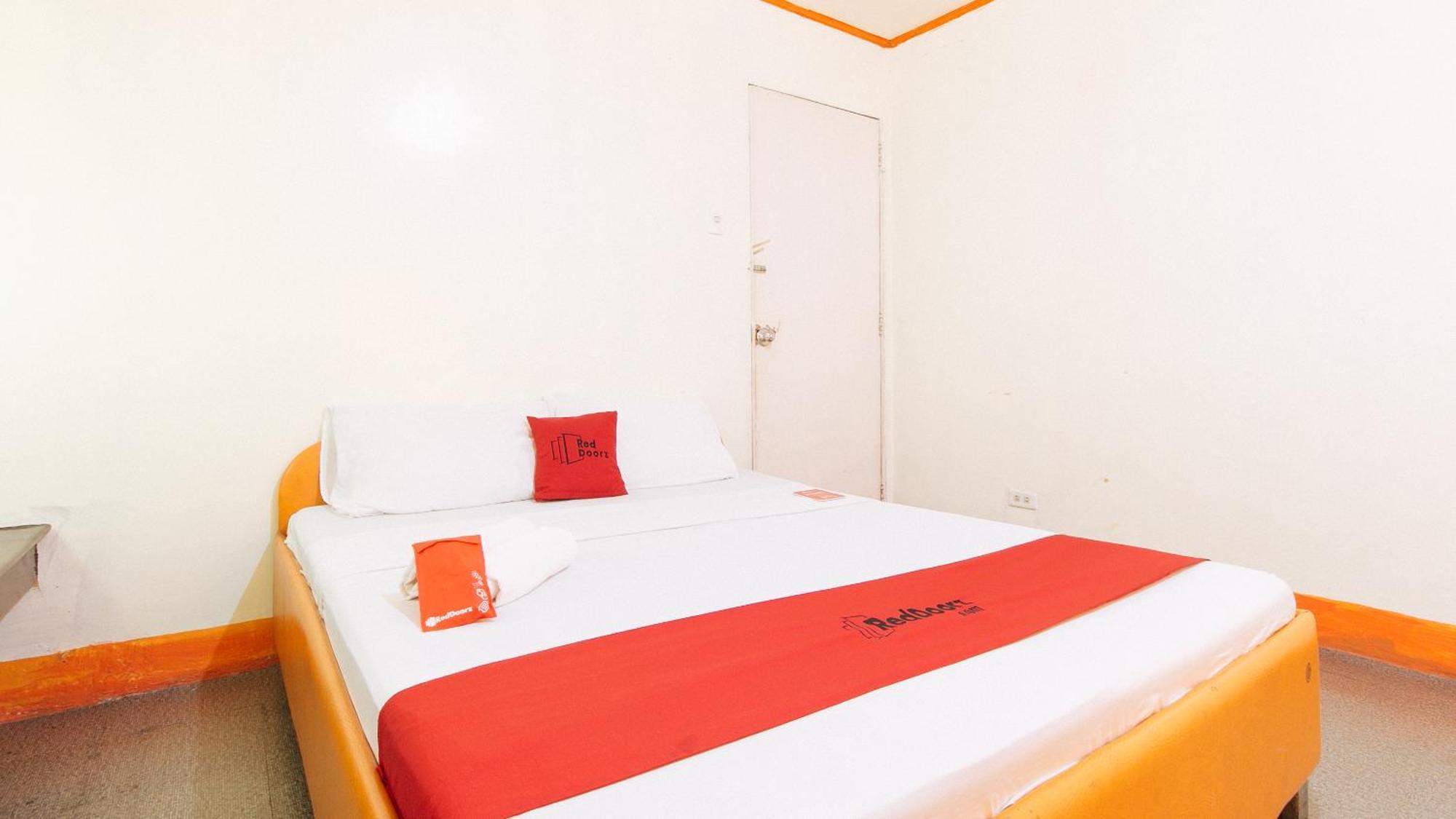 RedDoorz near East Avenue Medical Center Hotel Quezon City Buitenkant foto