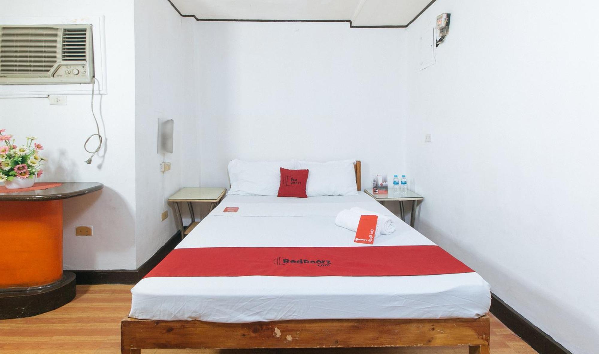 RedDoorz near East Avenue Medical Center Hotel Quezon City Buitenkant foto