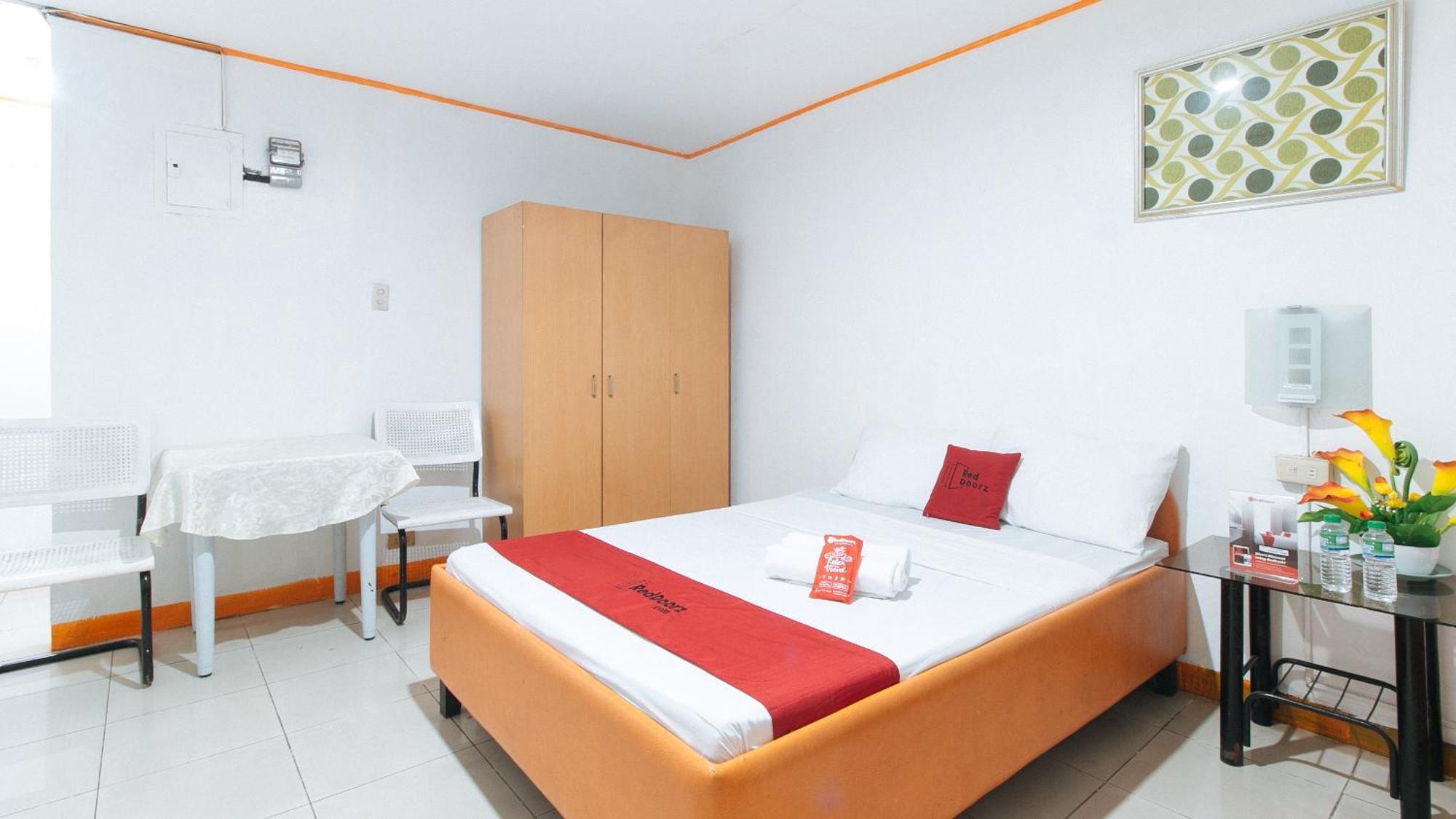 RedDoorz near East Avenue Medical Center Hotel Quezon City Buitenkant foto