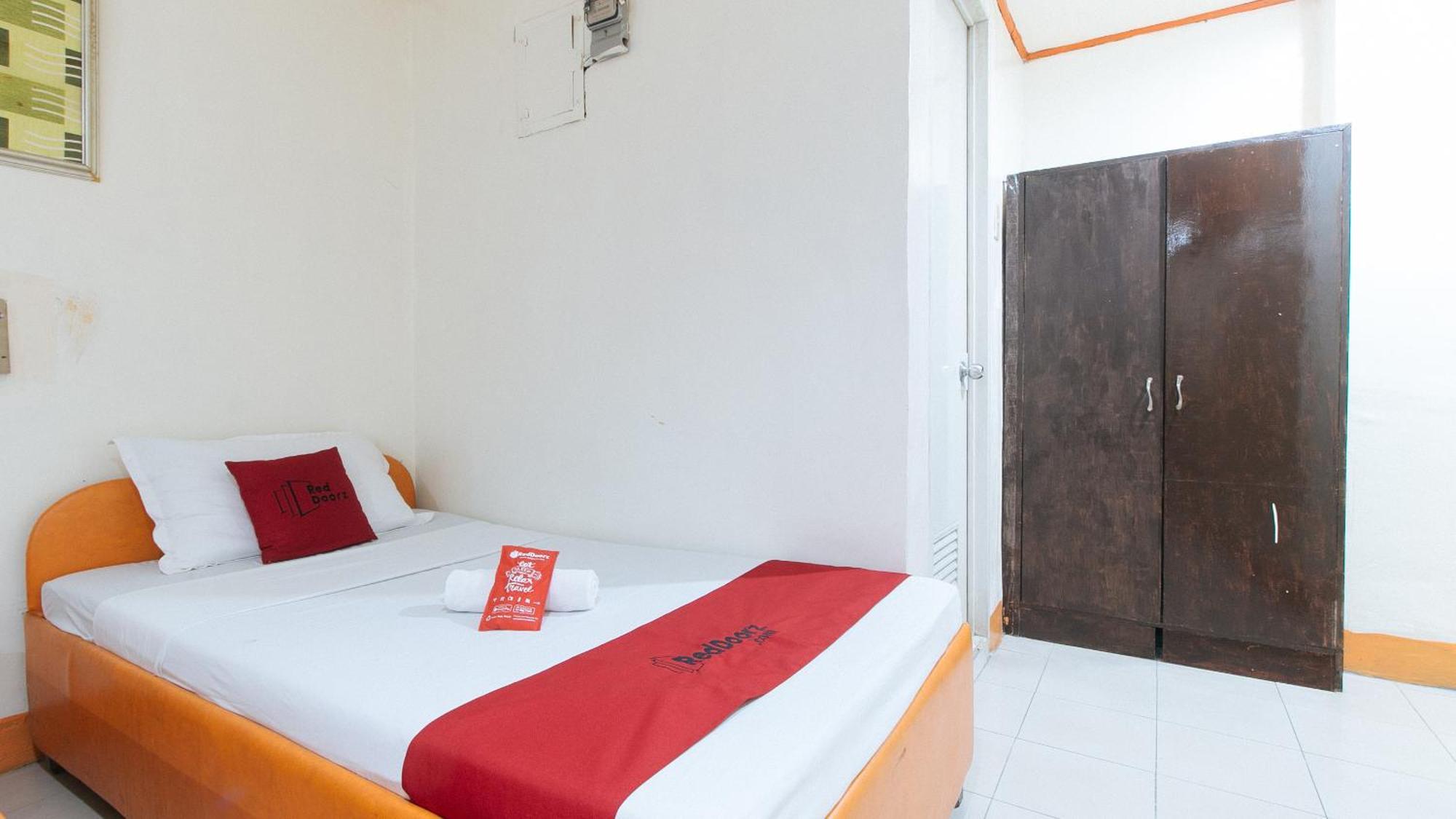 RedDoorz near East Avenue Medical Center Hotel Quezon City Buitenkant foto