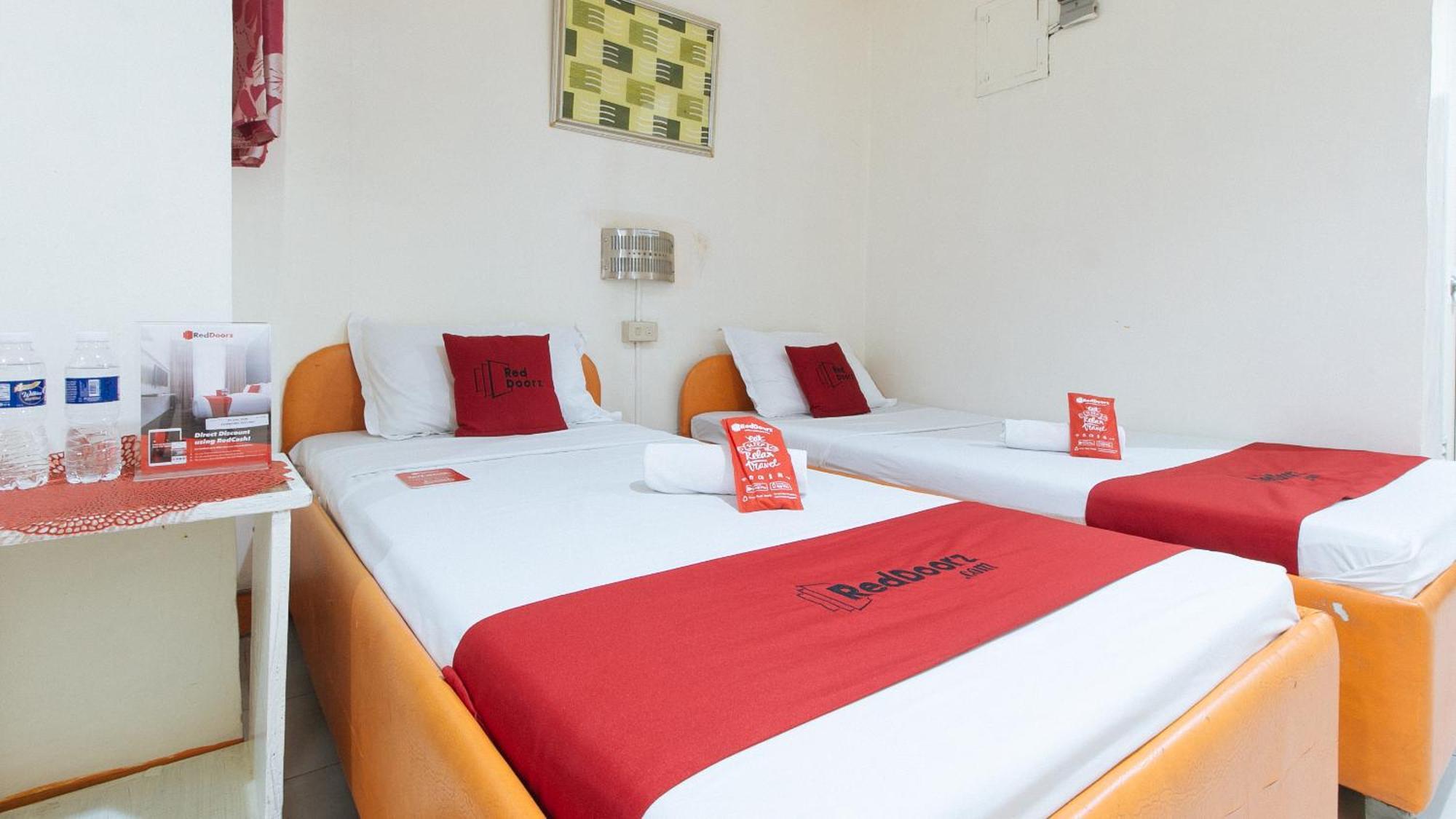RedDoorz near East Avenue Medical Center Hotel Quezon City Buitenkant foto