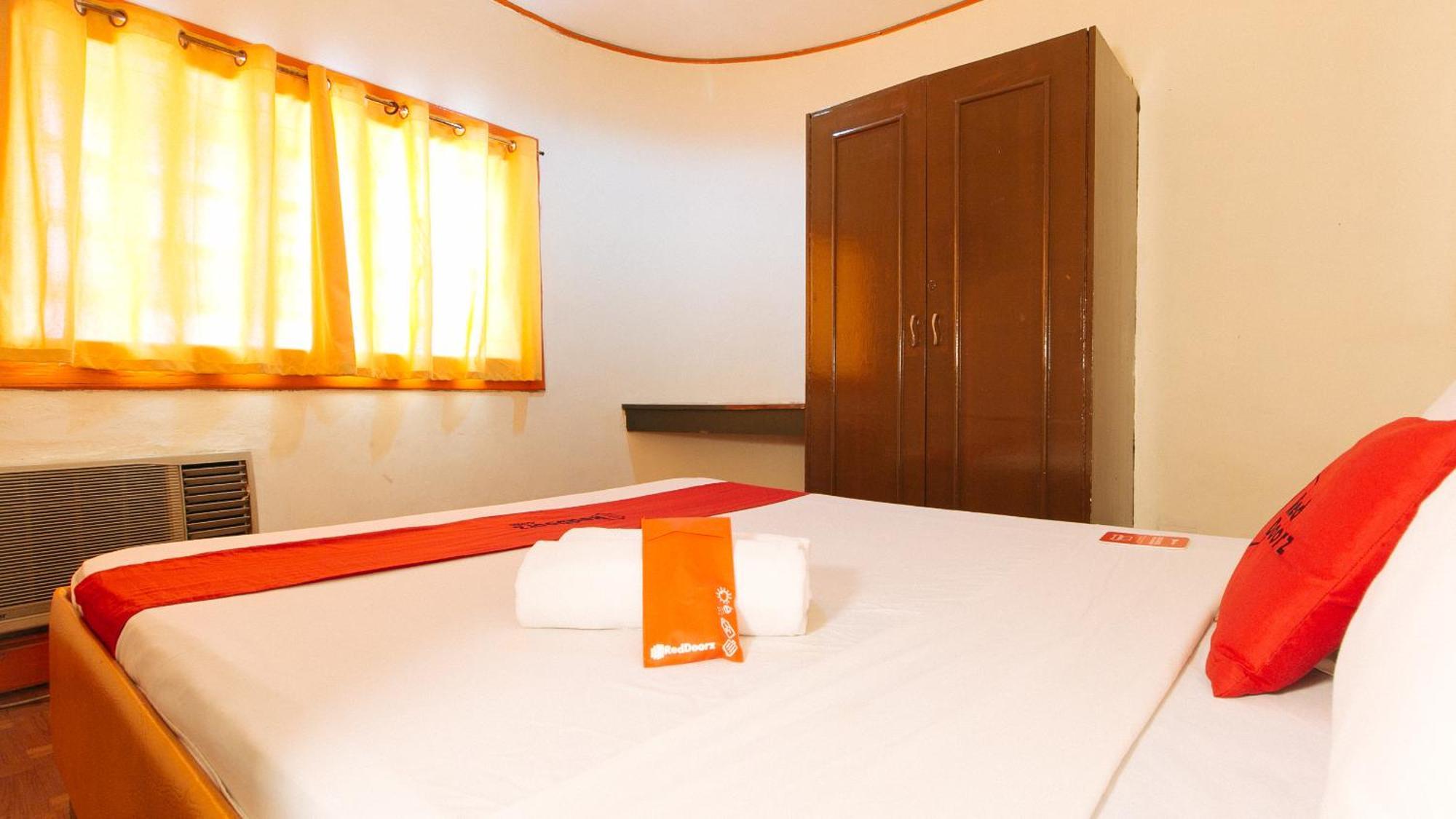 RedDoorz near East Avenue Medical Center Hotel Quezon City Buitenkant foto