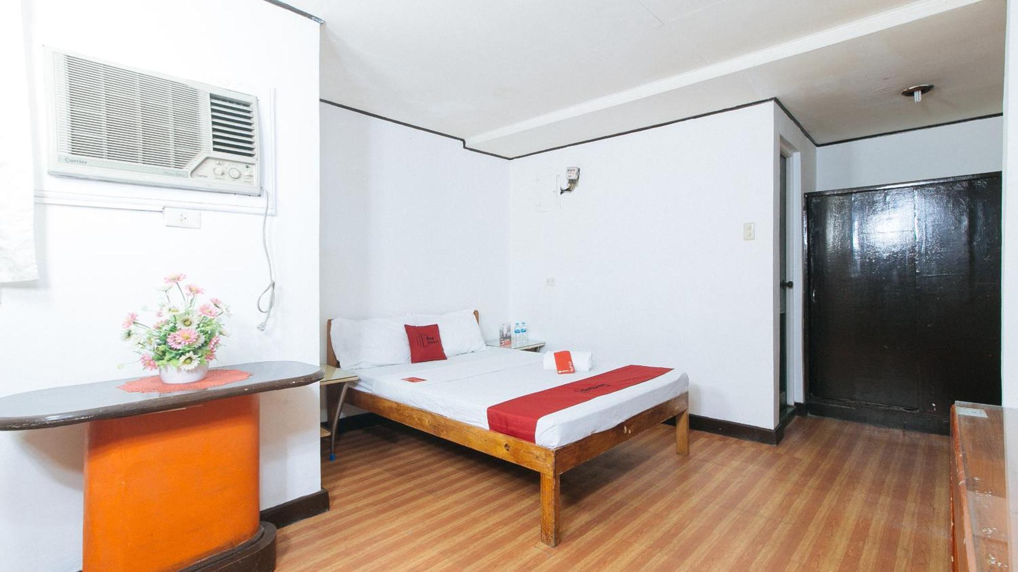 RedDoorz near East Avenue Medical Center Hotel Quezon City Buitenkant foto