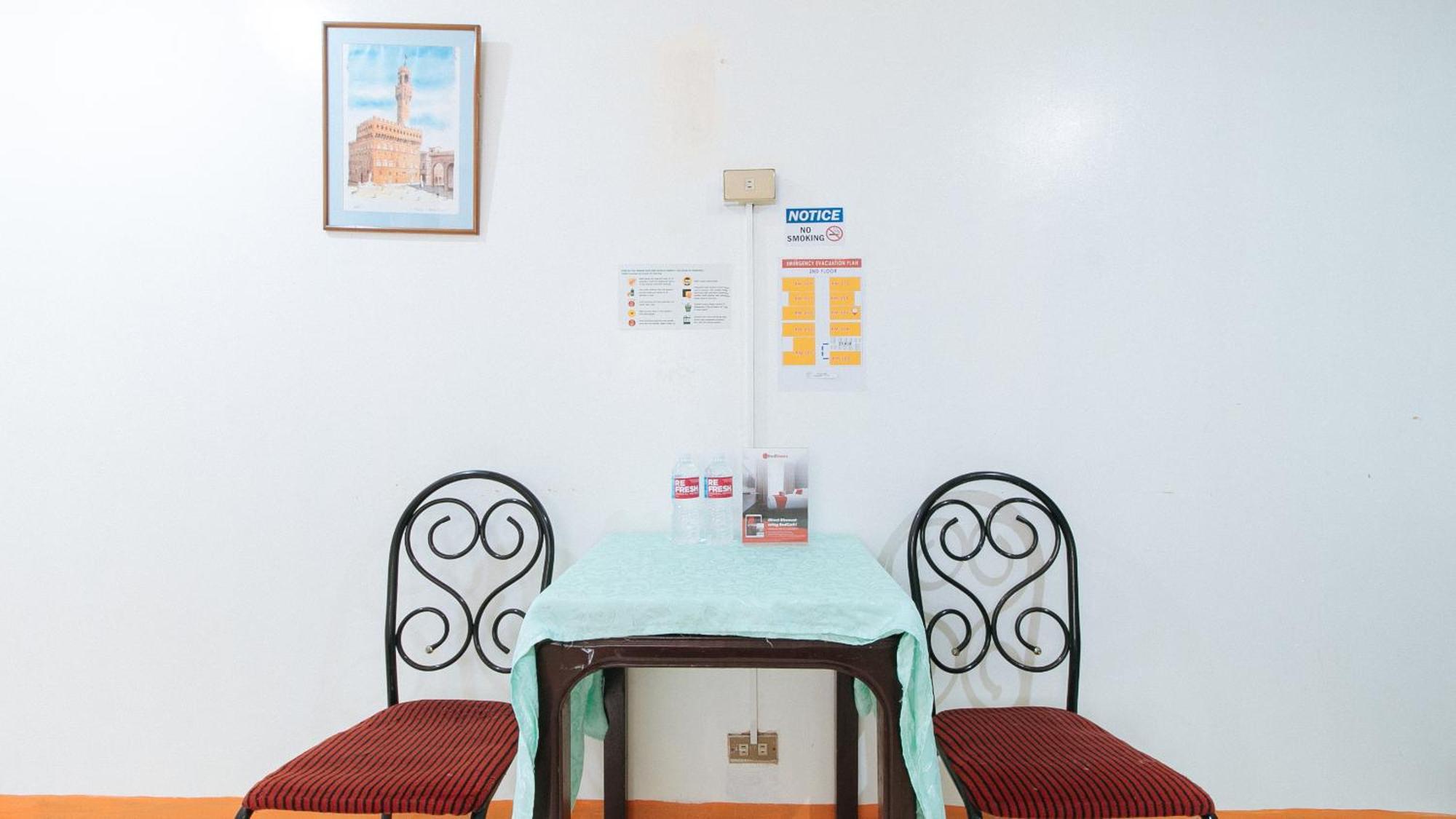RedDoorz near East Avenue Medical Center Hotel Quezon City Buitenkant foto